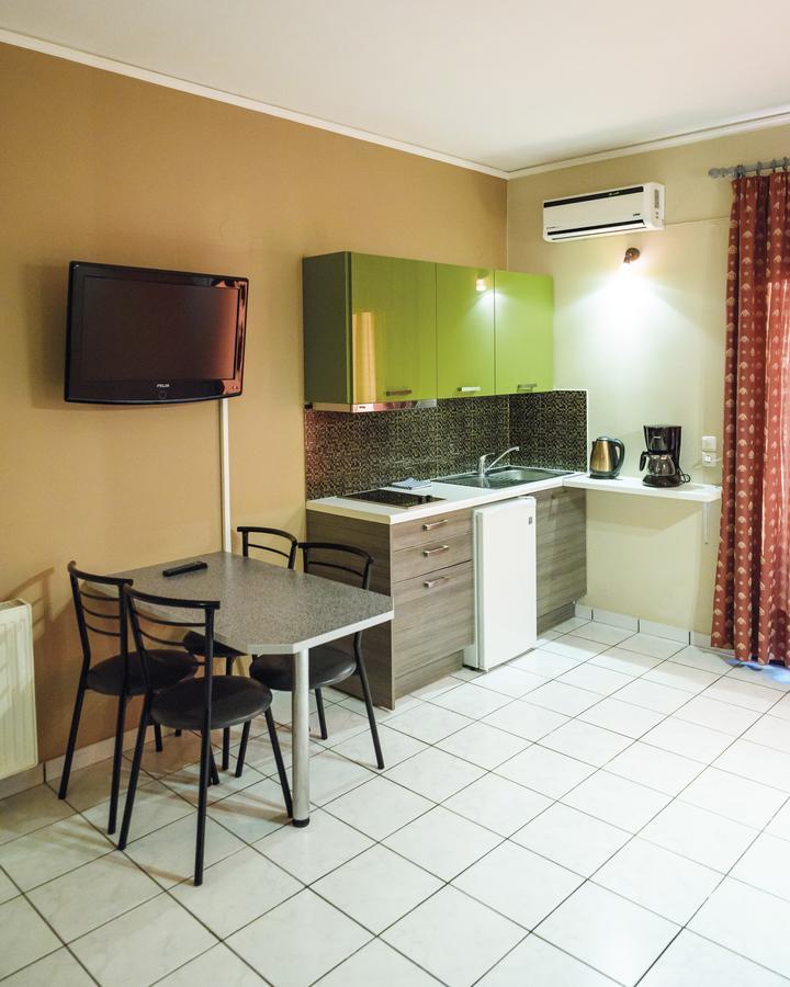 Sun Village Hotel Apartments Megás Limniónas Екстериор снимка