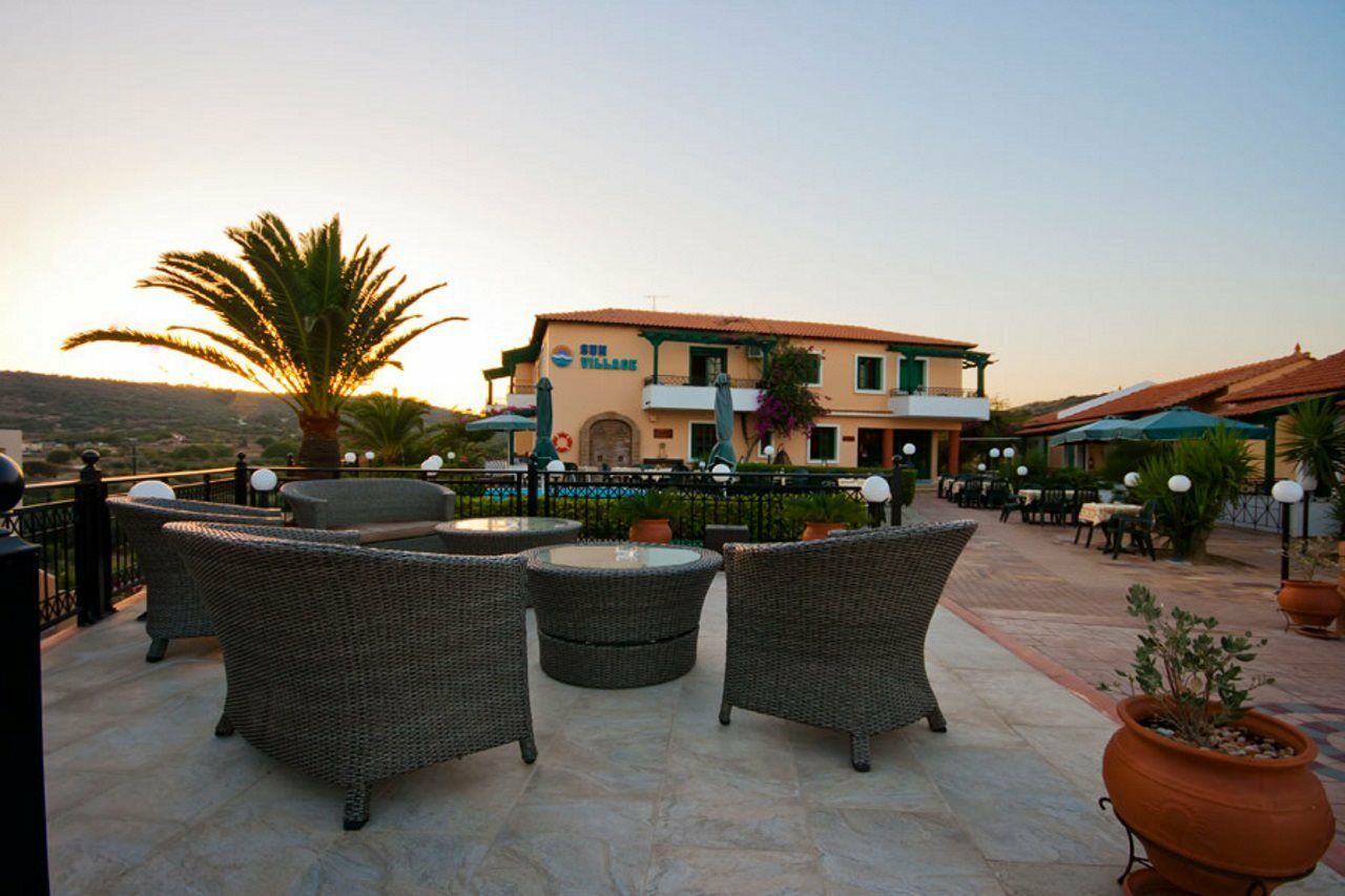 Sun Village Hotel Apartments Megás Limniónas Екстериор снимка