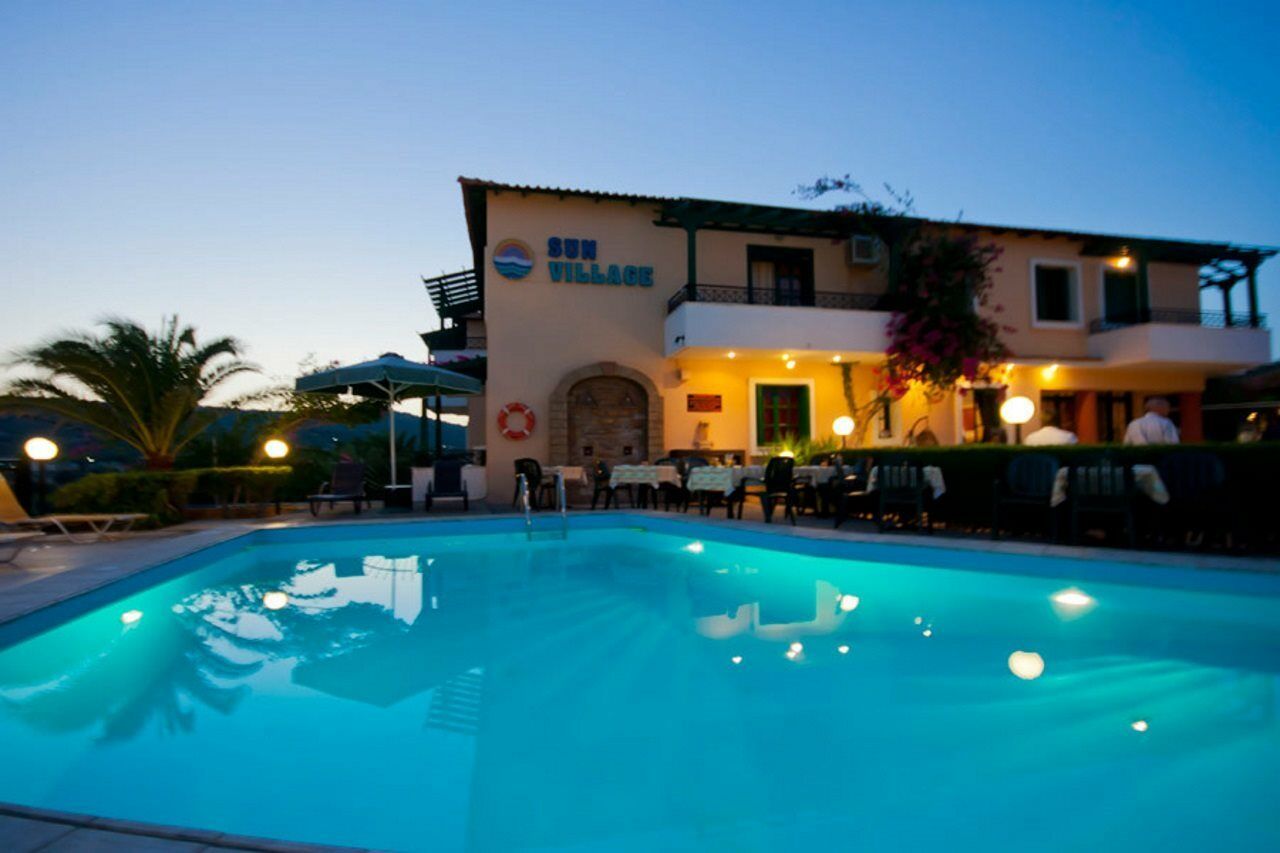 Sun Village Hotel Apartments Megás Limniónas Екстериор снимка