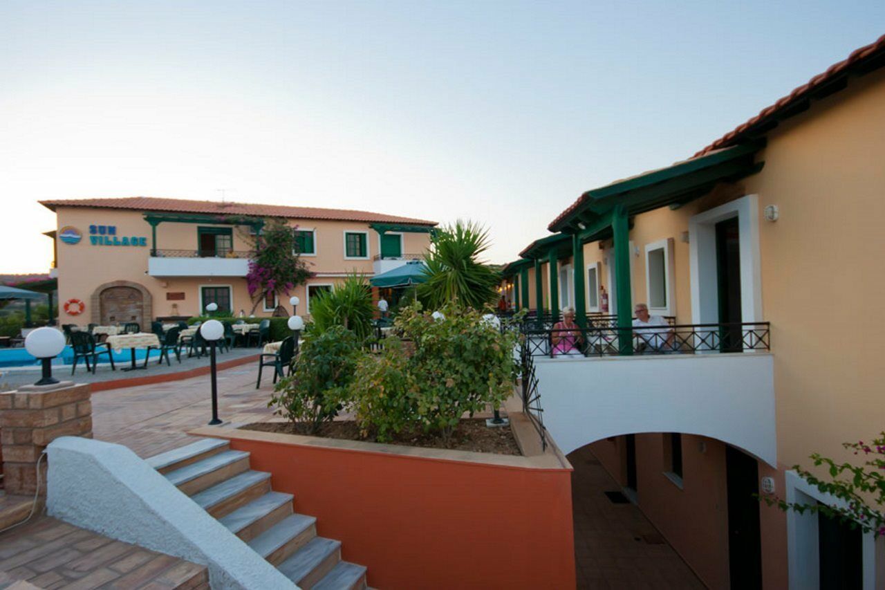 Sun Village Hotel Apartments Megás Limniónas Екстериор снимка