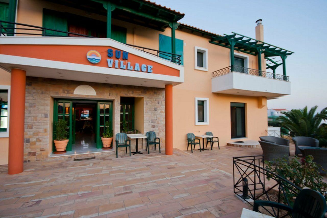 Sun Village Hotel Apartments Megás Limniónas Екстериор снимка
